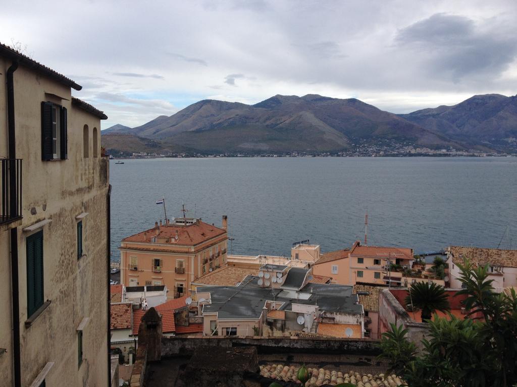 Bed & Breakfast Castello Aragoneseガエータ エクステリア 写真