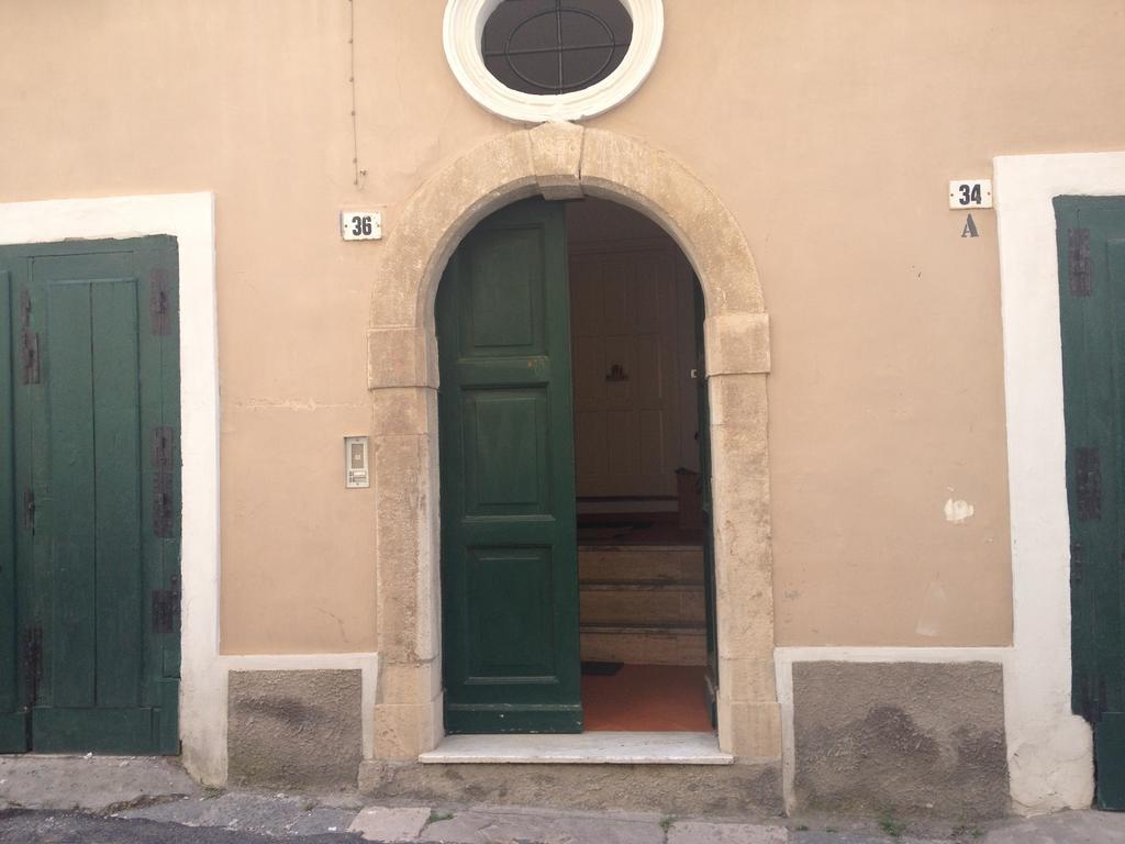 Bed & Breakfast Castello Aragoneseガエータ エクステリア 写真