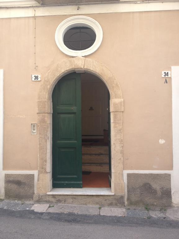 Bed & Breakfast Castello Aragoneseガエータ エクステリア 写真